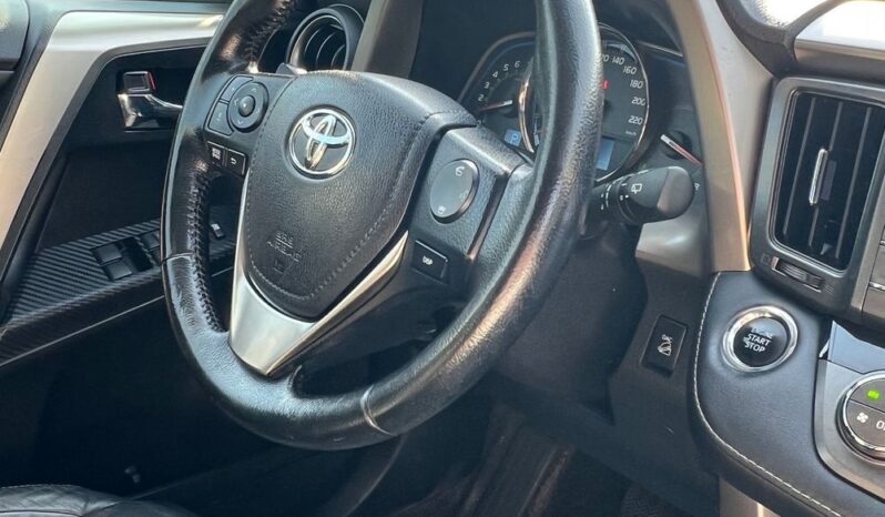 Toyota   RAV4    151 KM    Automatyczna    4×4 (doł. ręcznie)    Biały full