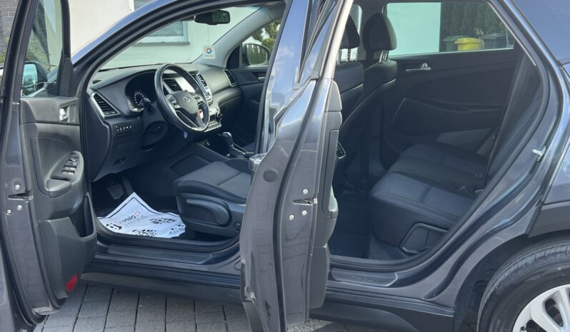 Hyundai   Tucson    141 KM    Automatyczna    FWD (przód)    Szary full