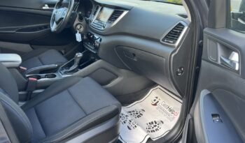 Hyundai   Tucson    141 KM    Automatyczna    FWD (przód)    Szary full