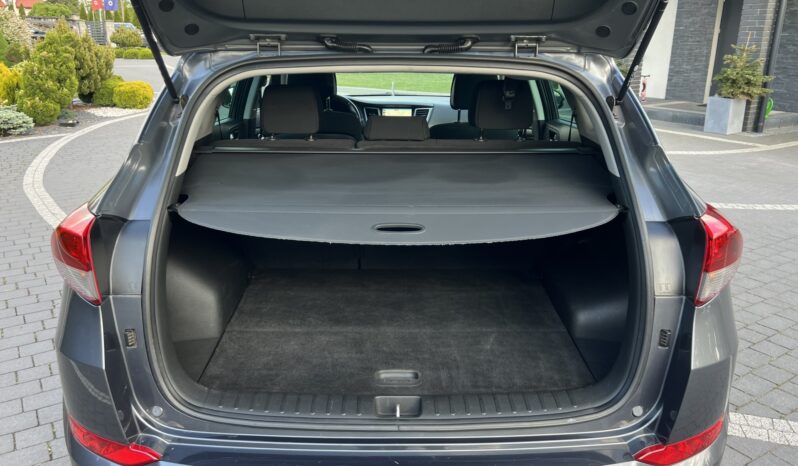 Hyundai   Tucson    141 KM    Automatyczna    FWD (przód)    Szary full