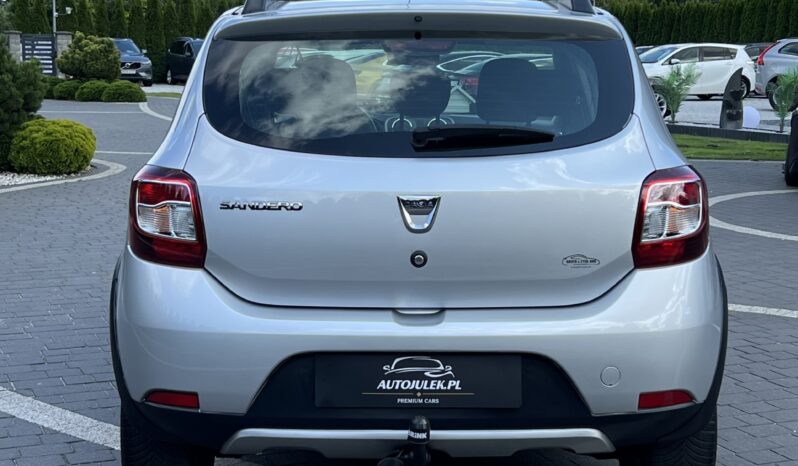 Dacia   Sandero Stepway    90 KM    Manualna    FWD (przód)    Szary full