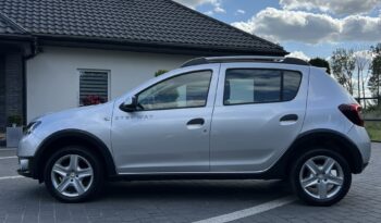 Dacia   Sandero Stepway    90 KM    Manualna    FWD (przód)    Szary full