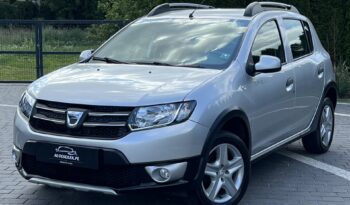 Dacia   Sandero Stepway    90 KM    Manualna    FWD (przód)    Szary full