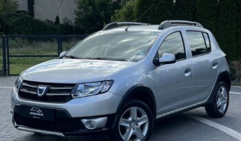 Dacia   Sandero Stepway    90 KM    Manualna    FWD (przód)    Szary full