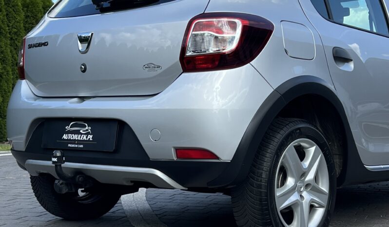 Dacia   Sandero Stepway    90 KM    Manualna    FWD (przód)    Szary full