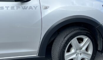 Dacia   Sandero Stepway    90 KM    Manualna    FWD (przód)    Szary full