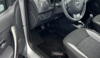 Dacia   Sandero Stepway    90 KM    Manualna    FWD (przód)    Szary full