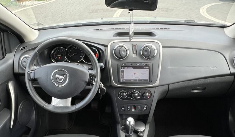 Dacia   Sandero Stepway    90 KM    Manualna    FWD (przód)    Szary full