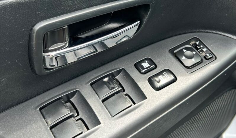 Mitsubishi   ASX    114 KM    Manualna    FWD (przód)    Szary full
