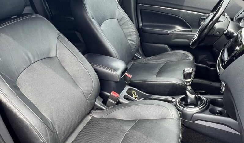 Mitsubishi   ASX    114 KM    Manualna    FWD (przód)    Szary full
