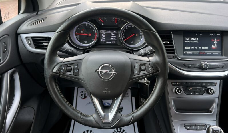 OPEL Astra | FWD (przód) | Manualna | 125 KM | Czarny full
