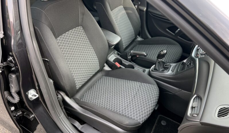 OPEL Astra | FWD (przód) | Manualna | 125 KM | Czarny full