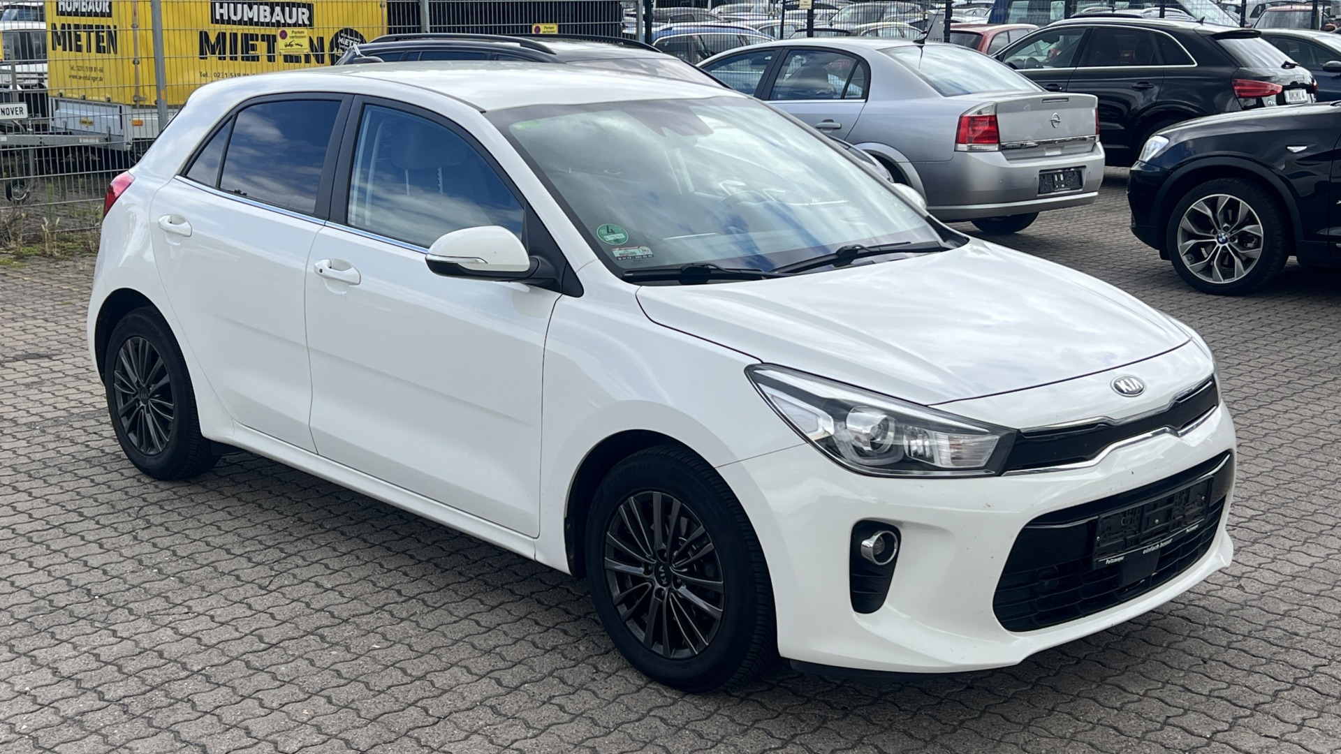 Kia Rio | Fwd (Przód) | Manualna | 100 Km | Biały