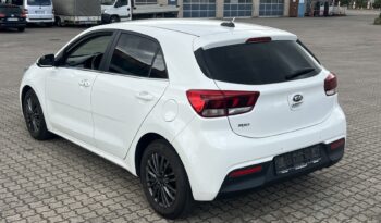 Kia Rio | FWD (przód) | Manualna | 100 KM | Biały full