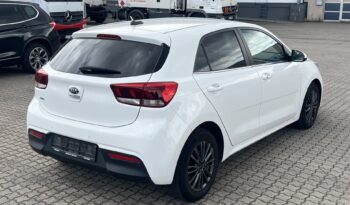 Kia Rio | FWD (przód) | Manualna | 100 KM | Biały full