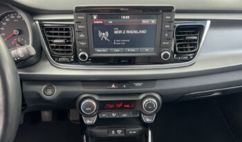Kia Rio | FWD (przód) | Manualna | 100 KM | Biały full