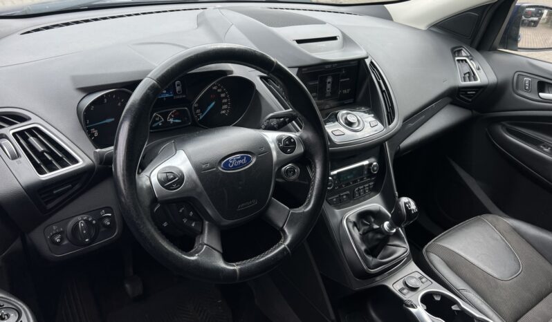 Ford Kuga | 4×4 (doł. automatycznie) | Manualna |  KM | Niebieski full