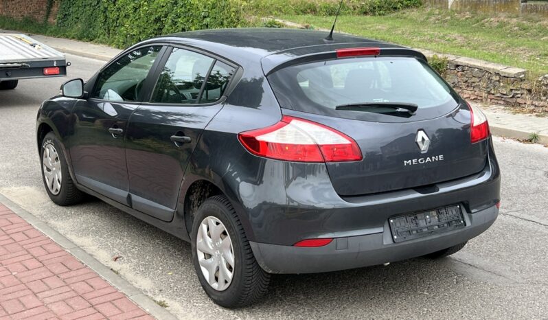 Renault Megane | FWD (przód) | Manualna | 100 KM | Szary full