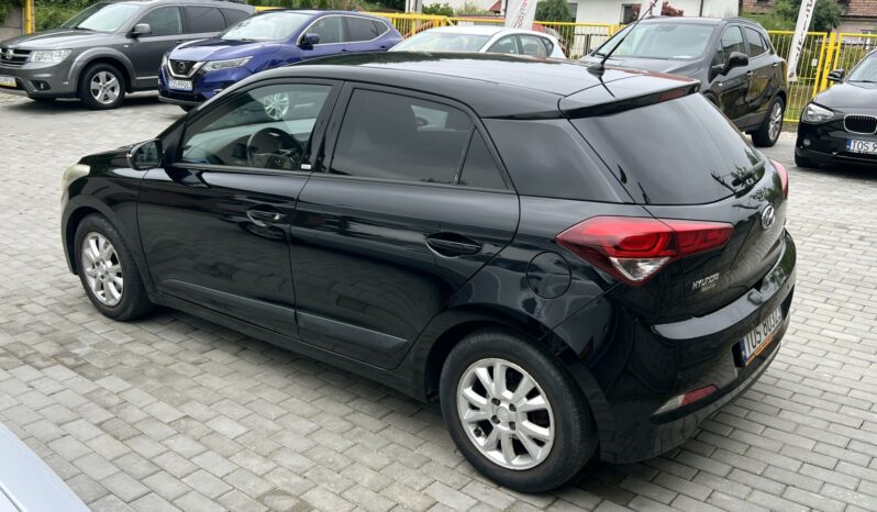 Hyundai i20 | FWD (przód) | Manualna | 100 KM | Czarny full