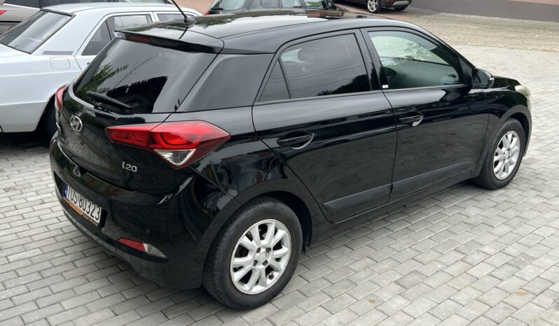 Hyundai i20 | FWD (przód) | Manualna | 100 KM | Czarny full
