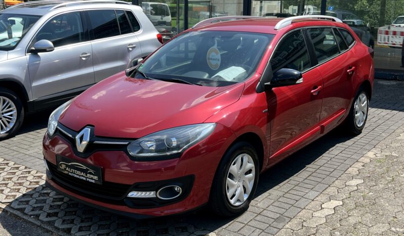 Renault Megane | FWD (przód) | Manualna | 109 KM | Bordowy full