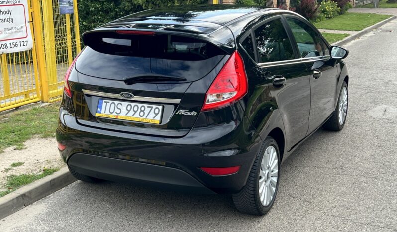 Ford Fiesta | FWD (przód) | Manualna | 82 KM | Czarny full