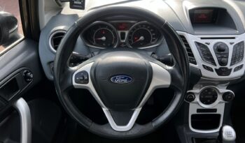 Ford Fiesta | FWD (przód) | Manualna | 82 KM | Czarny full