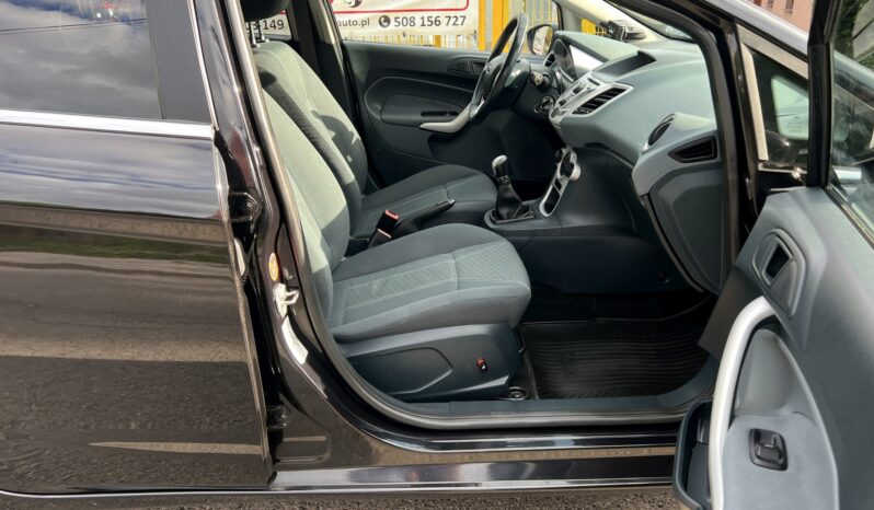 Ford Fiesta | FWD (przód) | Manualna | 82 KM | Czarny full