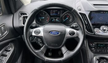 Ford Kuga | 4×4 (doł. automatycznie) | Manualna | 150 KM | Niebieski full