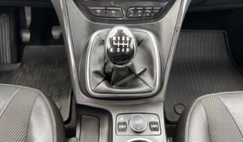 Ford Kuga | 4×4 (doł. automatycznie) | Manualna | 150 KM | Niebieski full