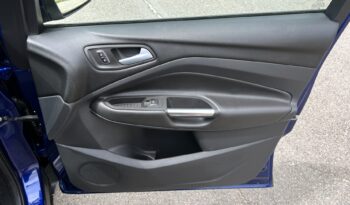 Ford Kuga | 4×4 (doł. automatycznie) | Manualna | 150 KM | Niebieski full