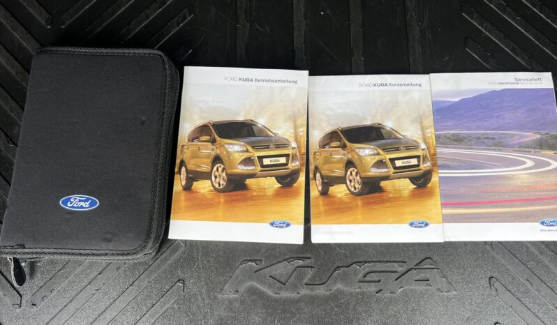 Ford Kuga | 4×4 (doł. automatycznie) | Manualna | 150 KM | Niebieski full