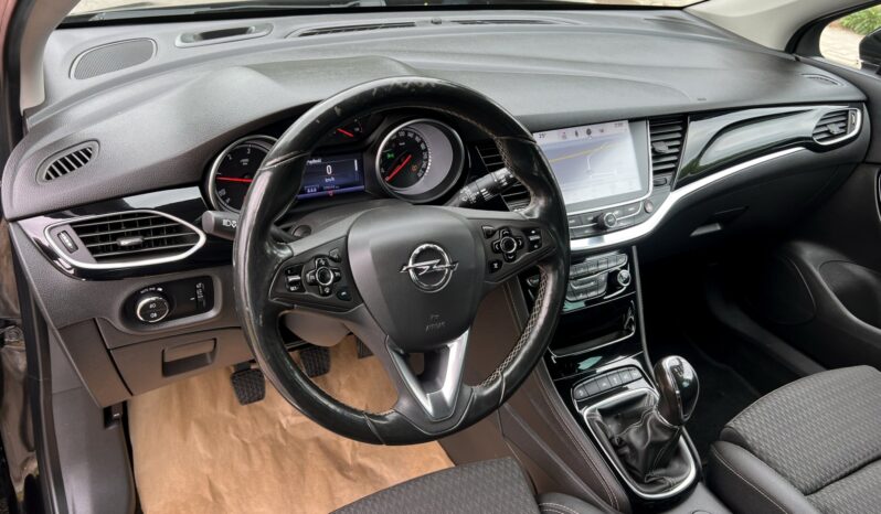 Opel Astra | FWD (przód) | Manualna | 110 KM | Czarny full