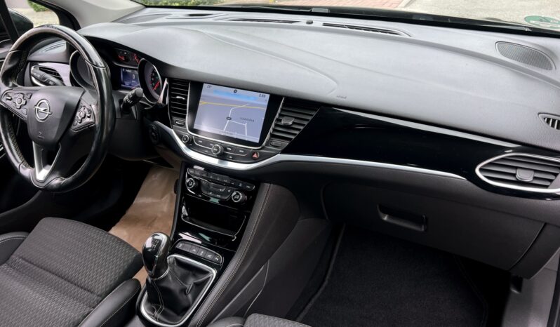 Opel Astra | FWD (przód) | Manualna | 110 KM | Czarny full