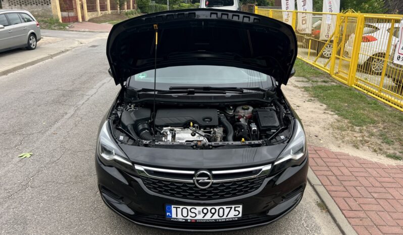 Opel Astra | FWD (przód) | Manualna | 110 KM | Czarny full