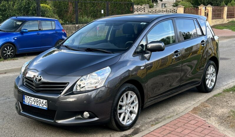Toyota Verso | FWD (przód) | Manualna | 147 KM | Szary full