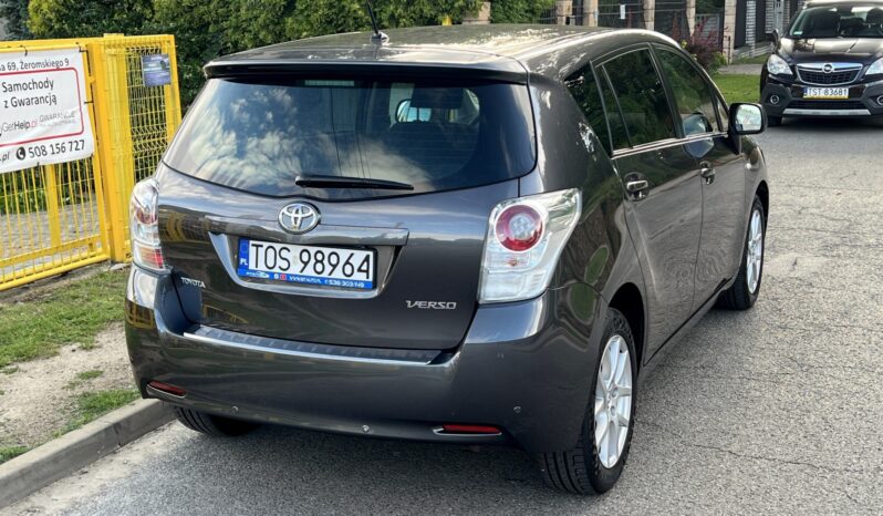 Toyota Verso | FWD (przód) | Manualna | 147 KM | Szary full