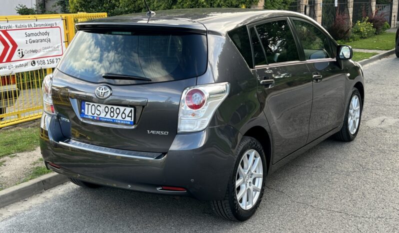 Toyota Verso | FWD (przód) | Manualna | 147 KM | Szary full