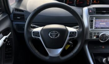 Toyota Verso | FWD (przód) | Manualna | 147 KM | Szary full