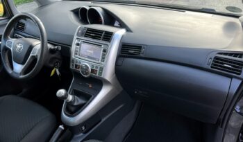 Toyota Verso | FWD (przód) | Manualna | 147 KM | Szary full