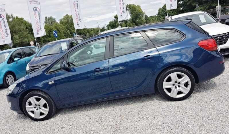Opel Astra | FWD (przód) | Manualna | 140 KM | Niebieski full