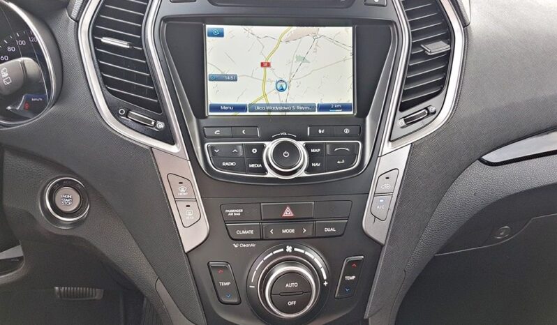 Hyundai Santa Fe | 4×4 (stały) | Automatyczna | 197 KM | Biały full