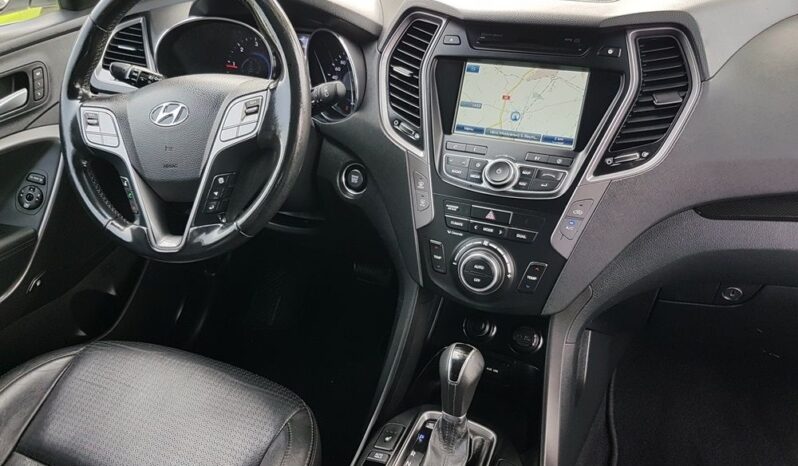 Hyundai Santa Fe | 4×4 (stały) | Automatyczna | 197 KM | Biały full
