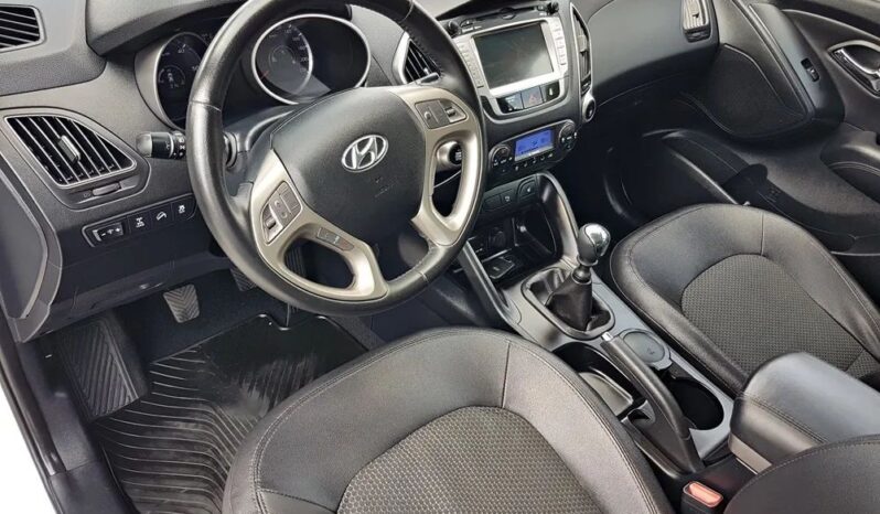 Hyundai ix35 | 4×4 (doł. ręcznie) | Manualna | 136 KM | Biały full