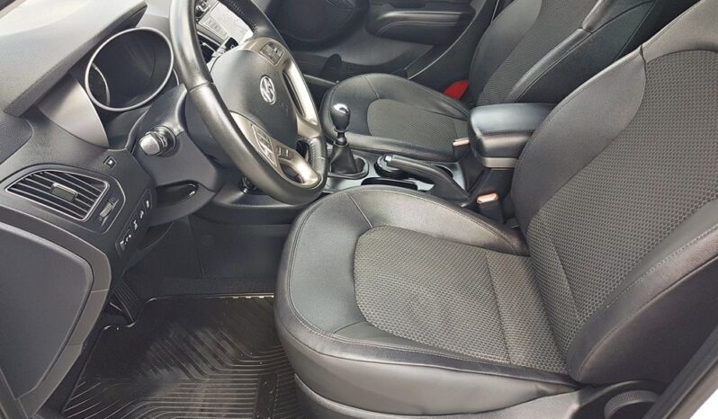 Hyundai ix35 | 4×4 (doł. ręcznie) | Manualna | 136 KM | Biały full