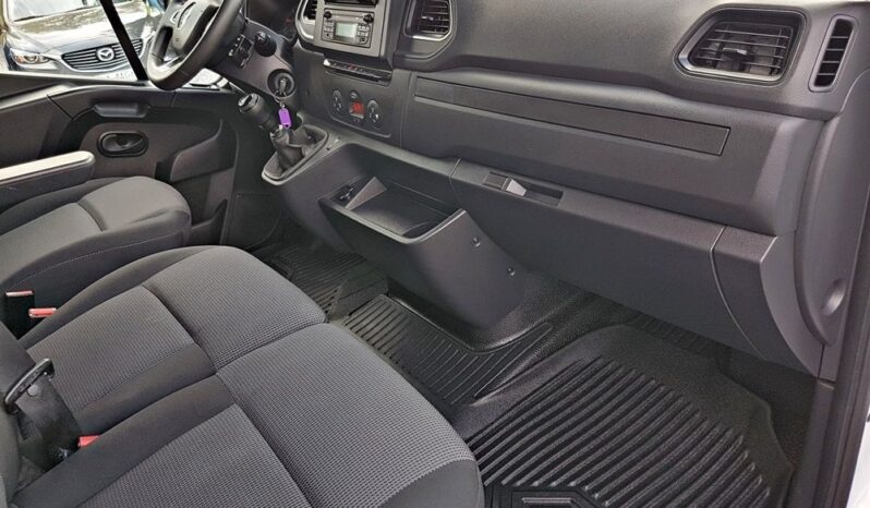 Renault Master | FWD (przód) | Manualna | 180 KM | Biały full