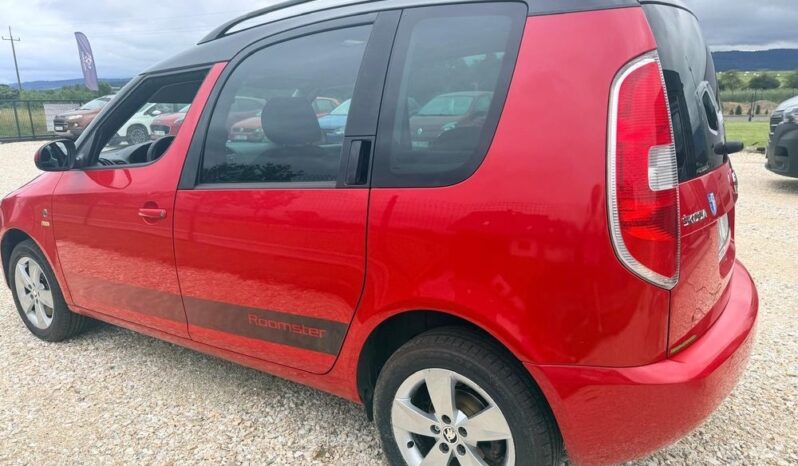 Skoda Roomster | FWD (przód) | Manualna | 105 KM | Czerwony full