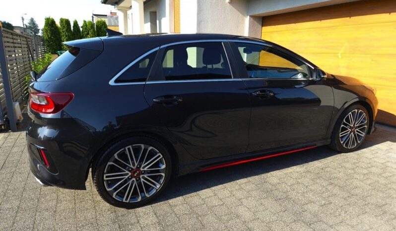 Kia Ceed | FWD (przód) | Manualna | 204 KM | Czarny full