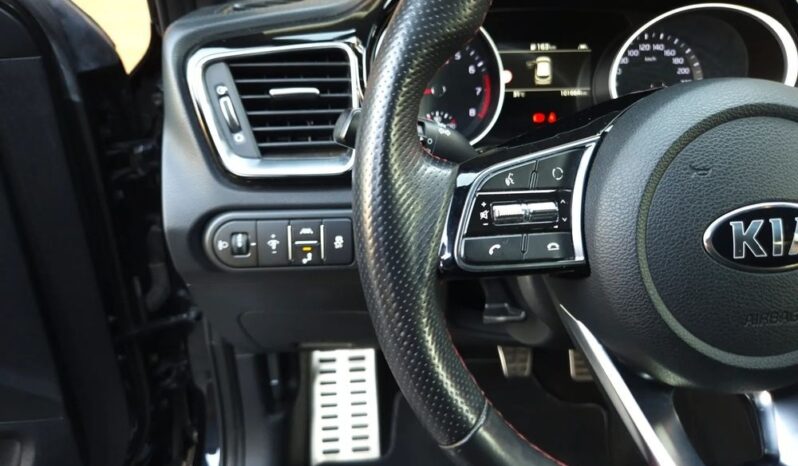 Kia Ceed | FWD (przód) | Manualna | 204 KM | Czarny full