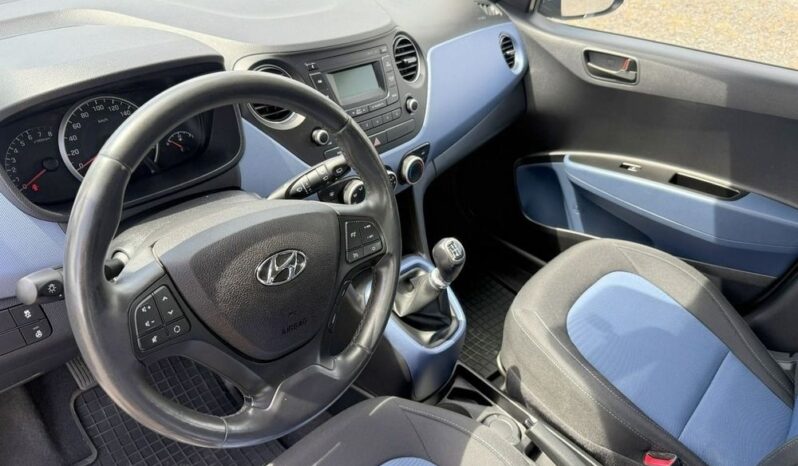 Hyundai i10 | FWD (przód) | Manualna | 82 KM | Niebieski full